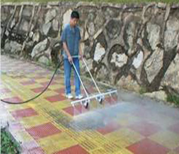 小型人行道专用道路清洗车的优势特点