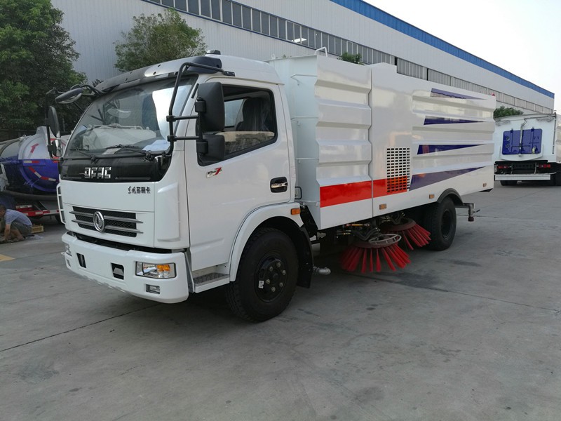 道路清扫车维修难搞定 新购扫路车出故障原因难确定