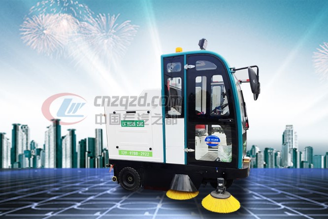 又乖又勤快的卡通路面扫路机