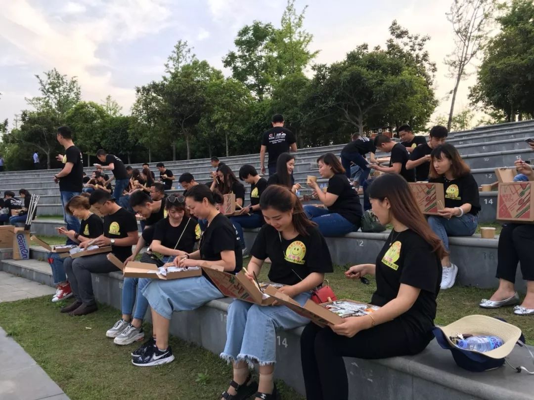 程力集团公益捐款捐赠活动走进儿童福利院