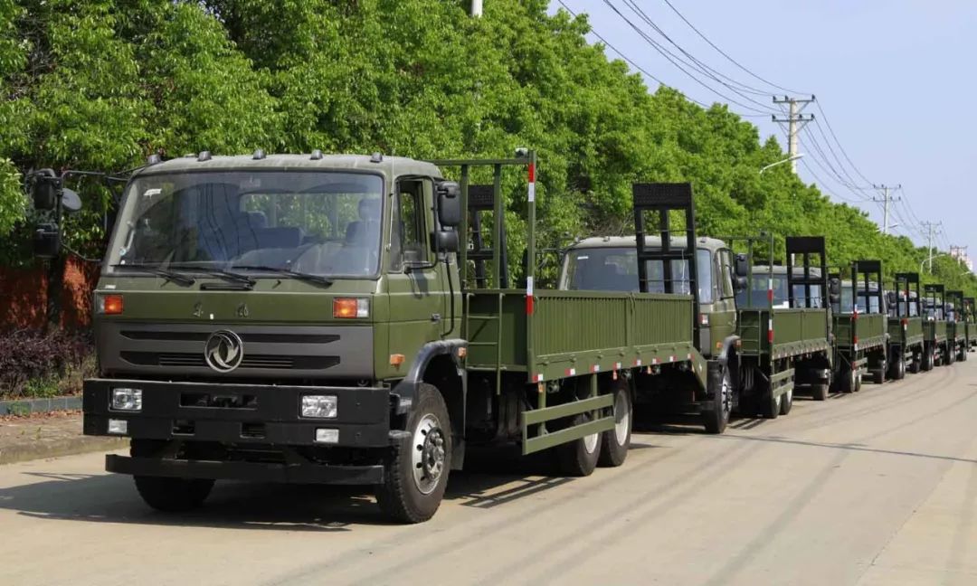 程力集团第二批一体化智能控制压缩垃圾清运车整装待发