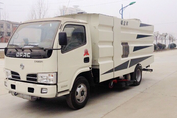 冬季使用扫路车、洗扫车、吸尘车进行路面作业哪个更合适