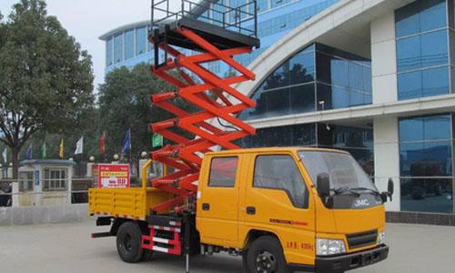 湖北程力曲臂式高空作业平台车多种样式可选