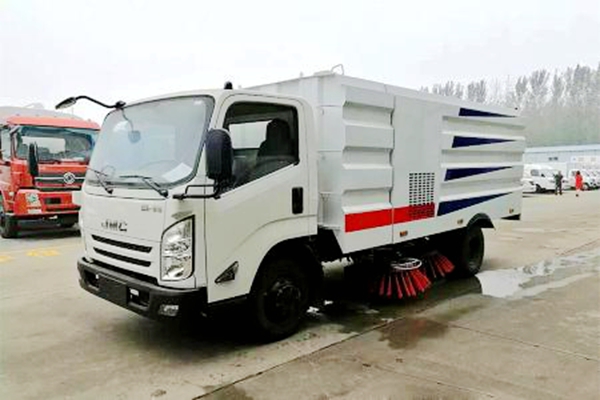 雨季请重视保养你的吸尘车