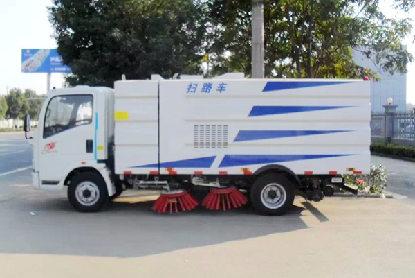 不上牌的扫路车会受到哪些限制？