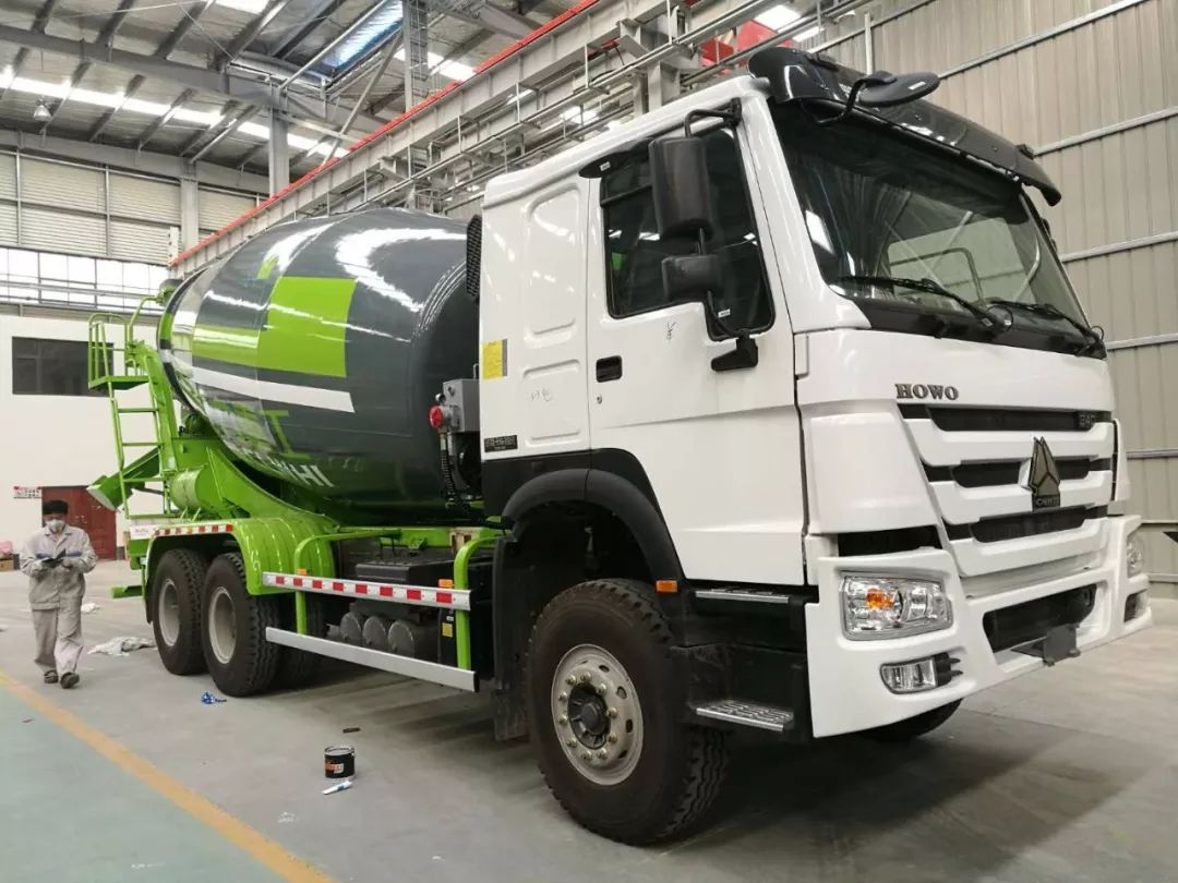 程力专汽上半年累积完成产值近20亿元 达到了全年任务过半的 略目标