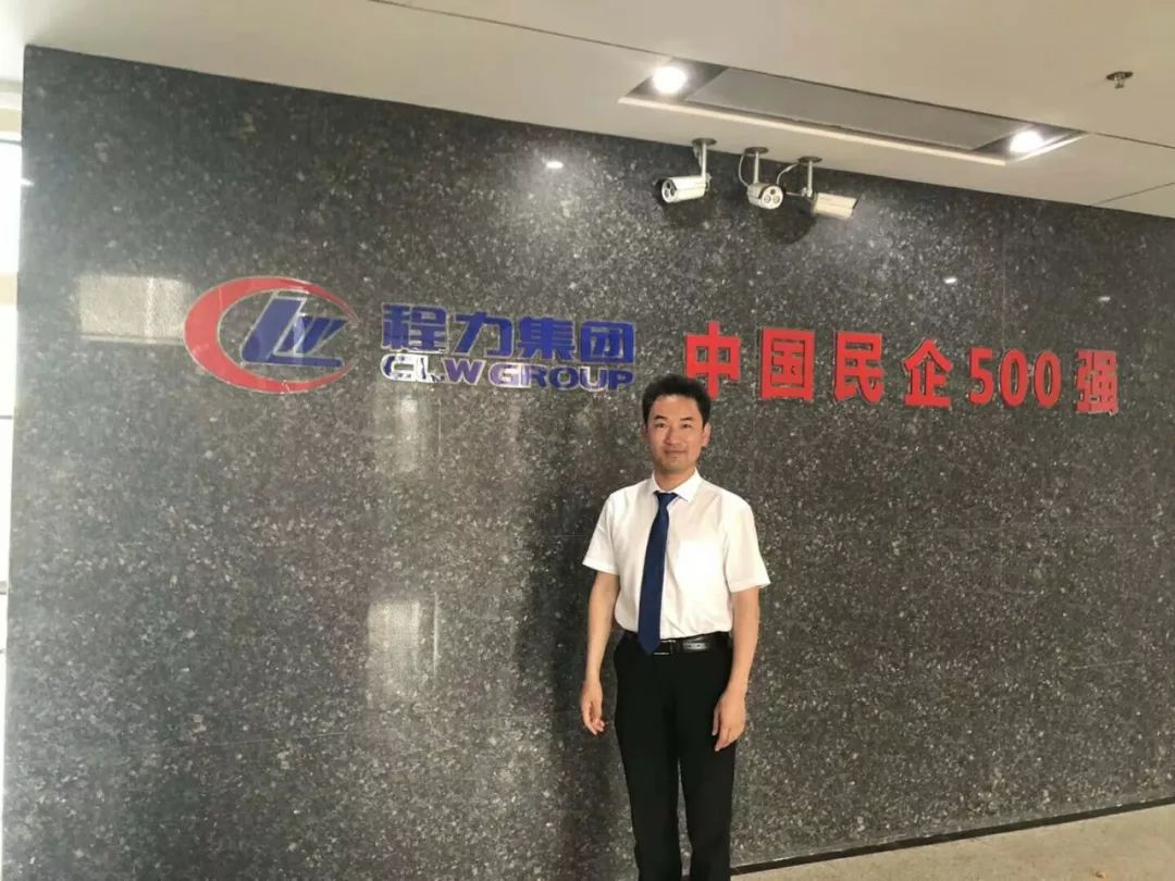 程力义务出动各种环卫车型助力“2018华人寻根节“环卫清洁工作