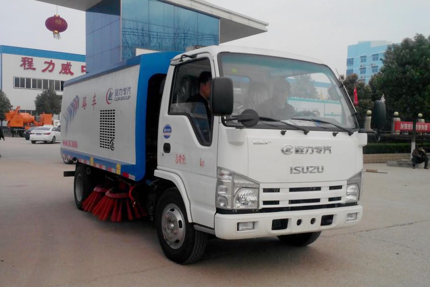 使用国五扫路车-环保一小步,健康一大步