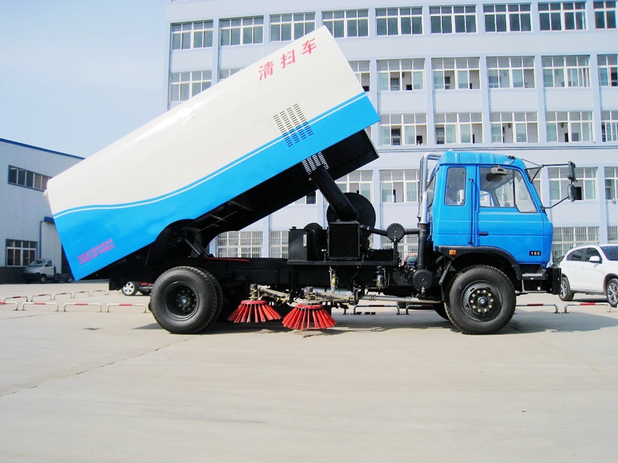 程力扫路车是怎样让城市焕然一新的