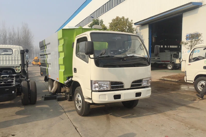 湖北程力专用吸尘车—— 集美貌与智慧于一车