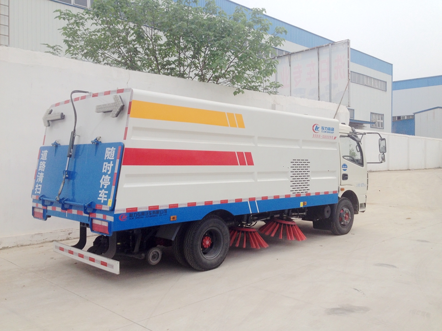 扫路车吸嘴的工作原理