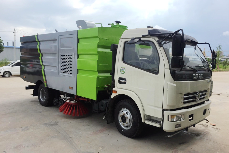 公路养护单位用户怎样选购清扫车？