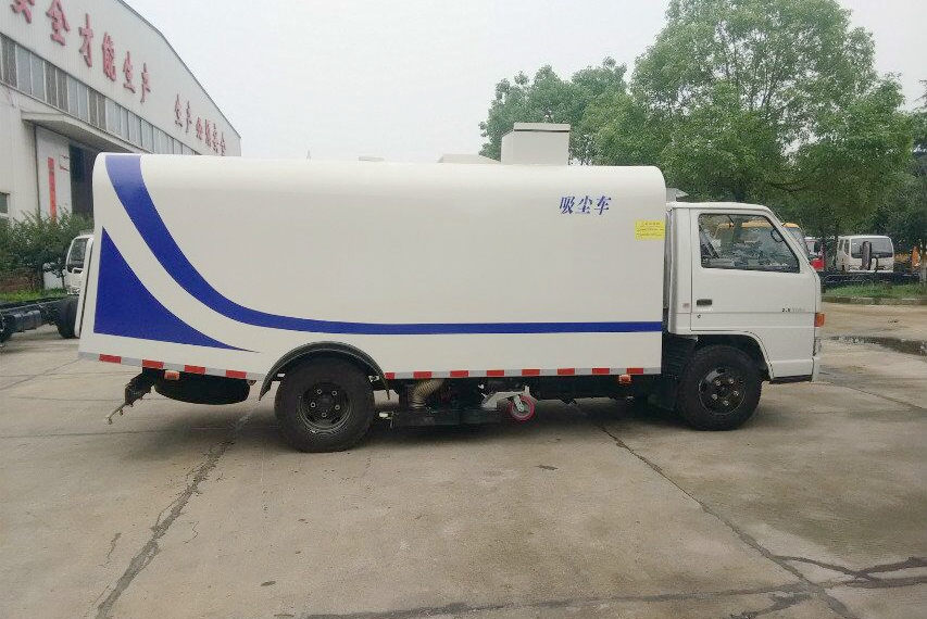 在以下几种情况下使用扫路车才较好