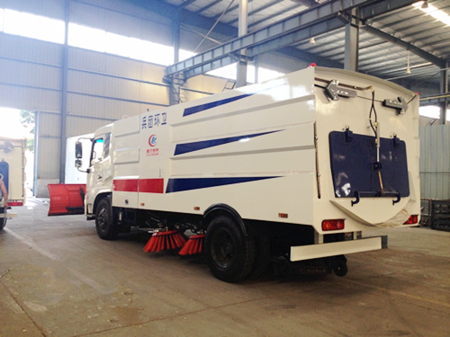 湖北程力教您如何降低扫地车油耗？