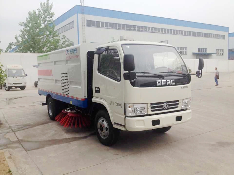 湖北程力扫路车厂家讲解等速油耗和实际油耗。