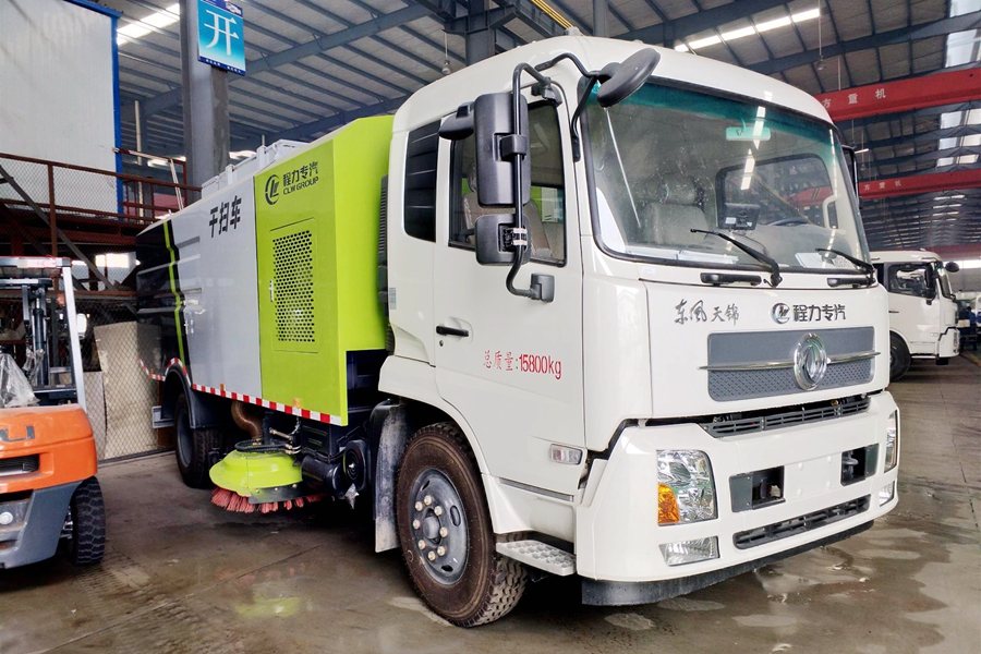 冬季使用扫路车工作油耗增加属正常 车主不惊慌