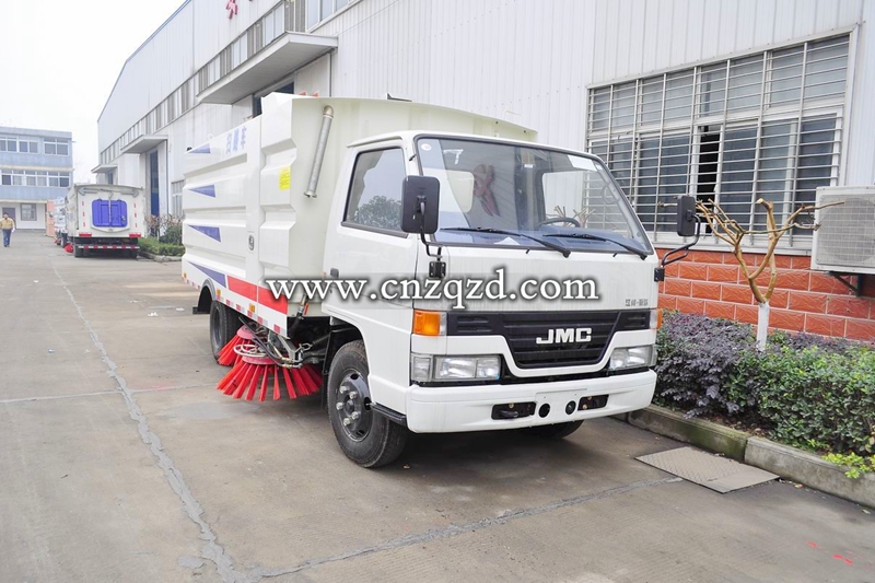 扫路车油封漏油原因有哪些