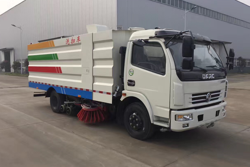 程力公司提醒司机朋友请关爱您的扫路车