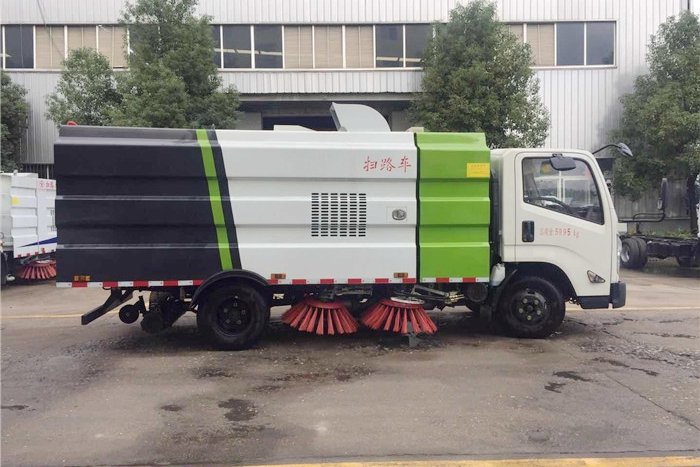 清扫车漏雨漏水10种情况及诊治方法