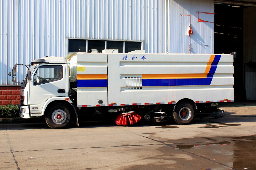 部分城市欧四排放标准已经实施 看道路清扫车厂家的对策