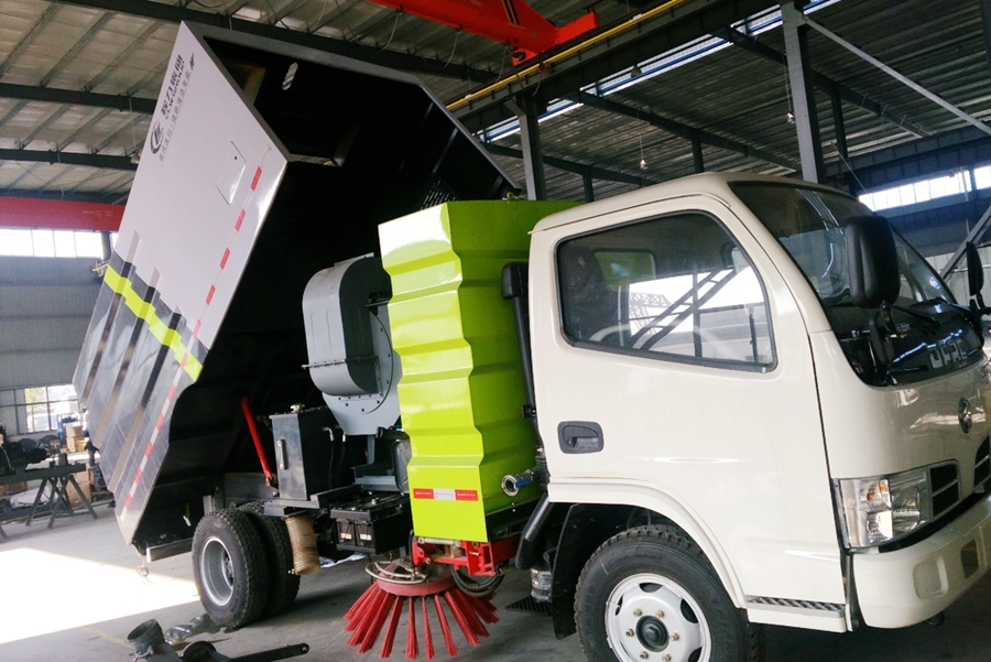 环卫扫地车行业新标准填补我国扫路车领域空白
