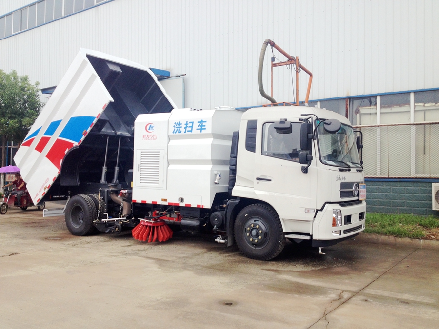 辽宁朝阳环卫局采用垃圾清扫车等机械化作业