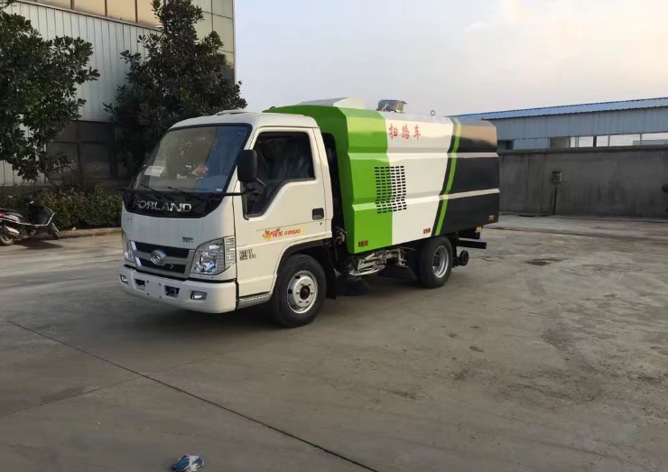 福田小型扫路车