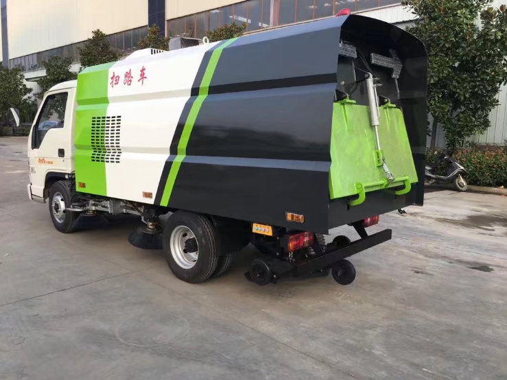 福田小型扫路车