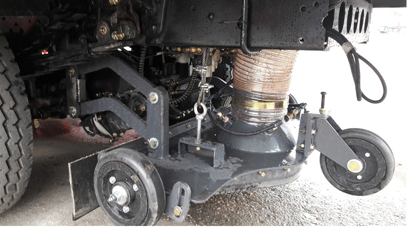 东风小多利卡扫路车