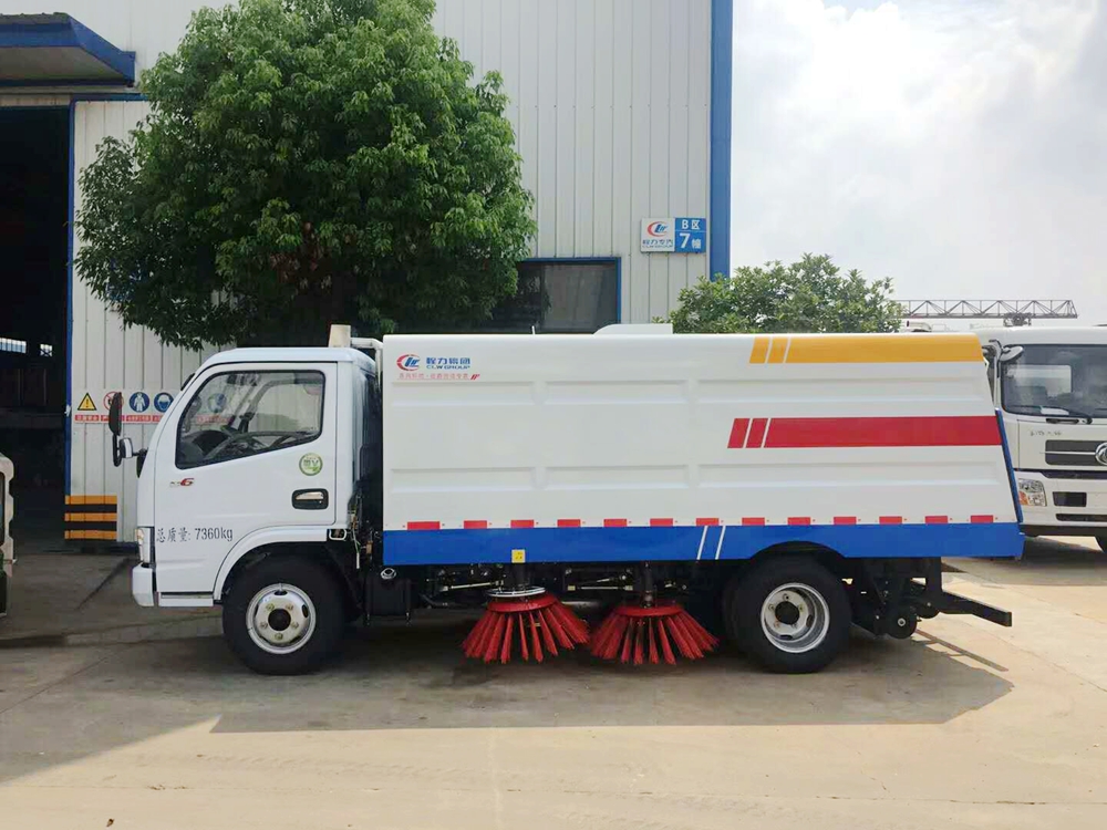 清扫车与吸尘车之争"谁才是粉尘克星"?