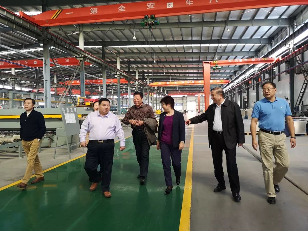 湖北省工商联、党组**率队莅临程力汽车集团做专题调研助推民企高质量发展