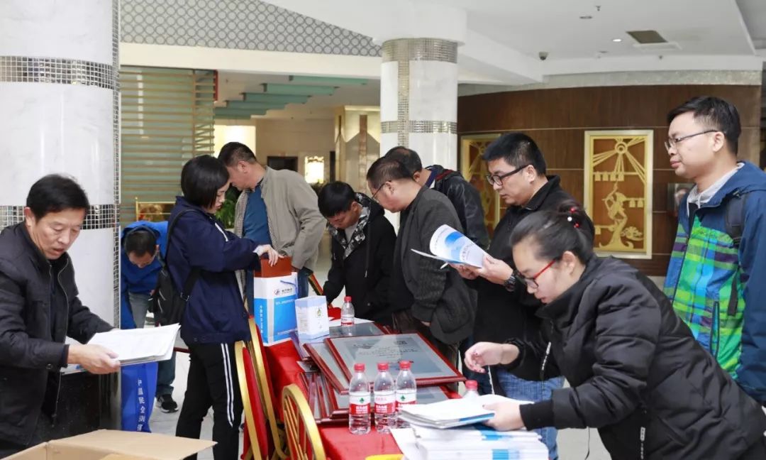 程力汽车集团特约服务站**期培训会暨授牌仪式在随州市隆重举行