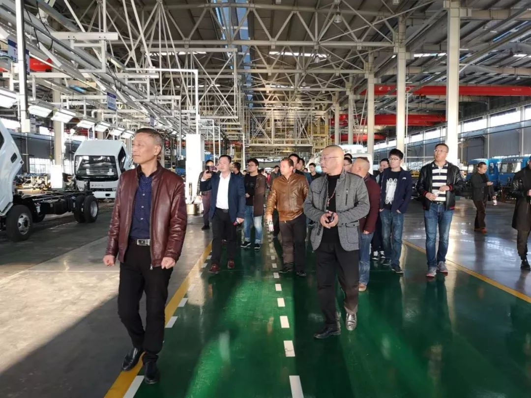 程力汽车集团特约服务站**期培训会暨授牌仪式在随州市隆重举行