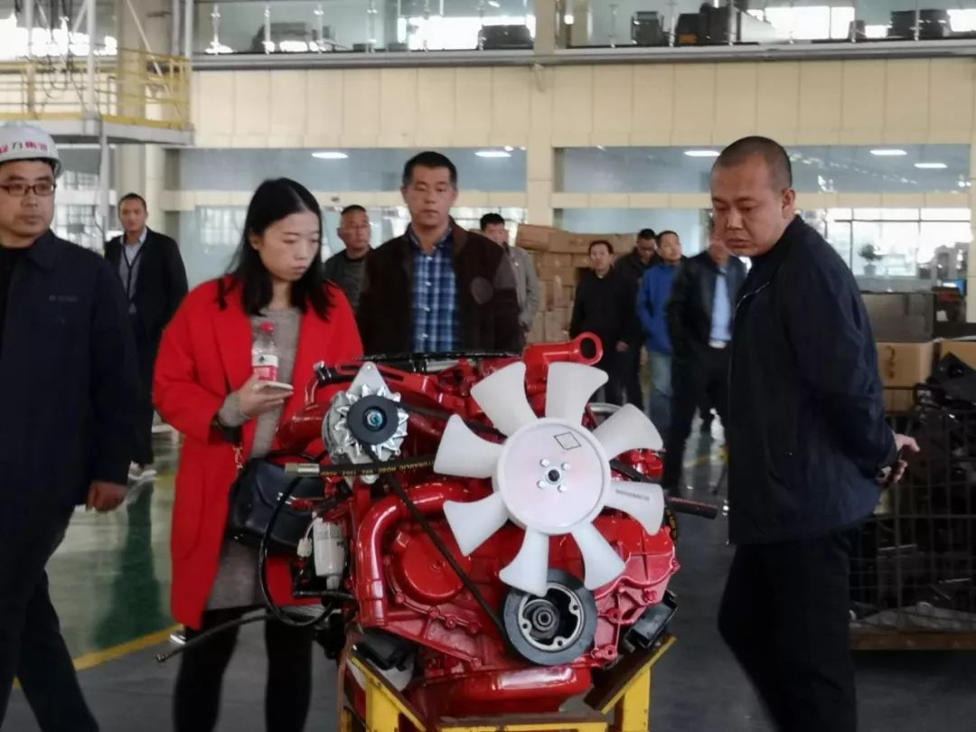 程力汽车集团特约服务站**期培训会暨授牌仪式在随州市隆重举行