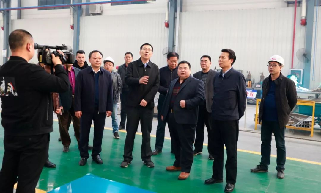 随州新任市****陈瑞峰视察程力集团**提“品质随州”新思路发展模式