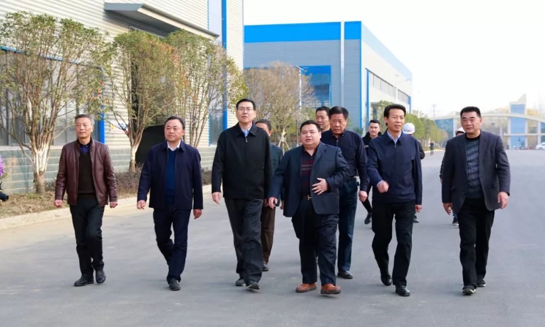 随州新任市****陈瑞峰视察程力集团**提“品质随州”新思路发展模式