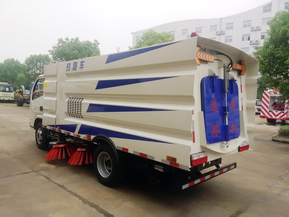 小型东风小区扫地车