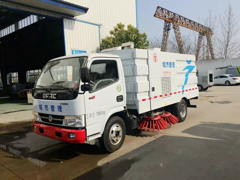 东风福瑞卡扫路车厂家