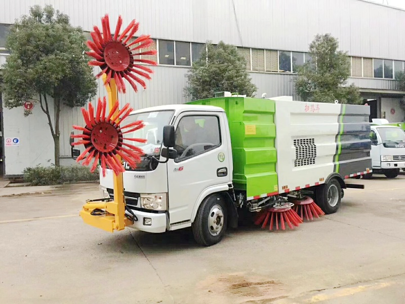 修工路清扫车价格