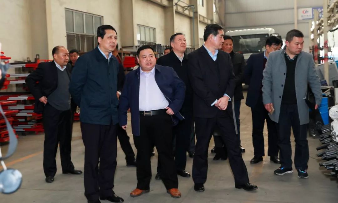 湖北省**统 部副部长、省工商联党组**王兆民率队三顾程力，指导推进民营企业稳健发展