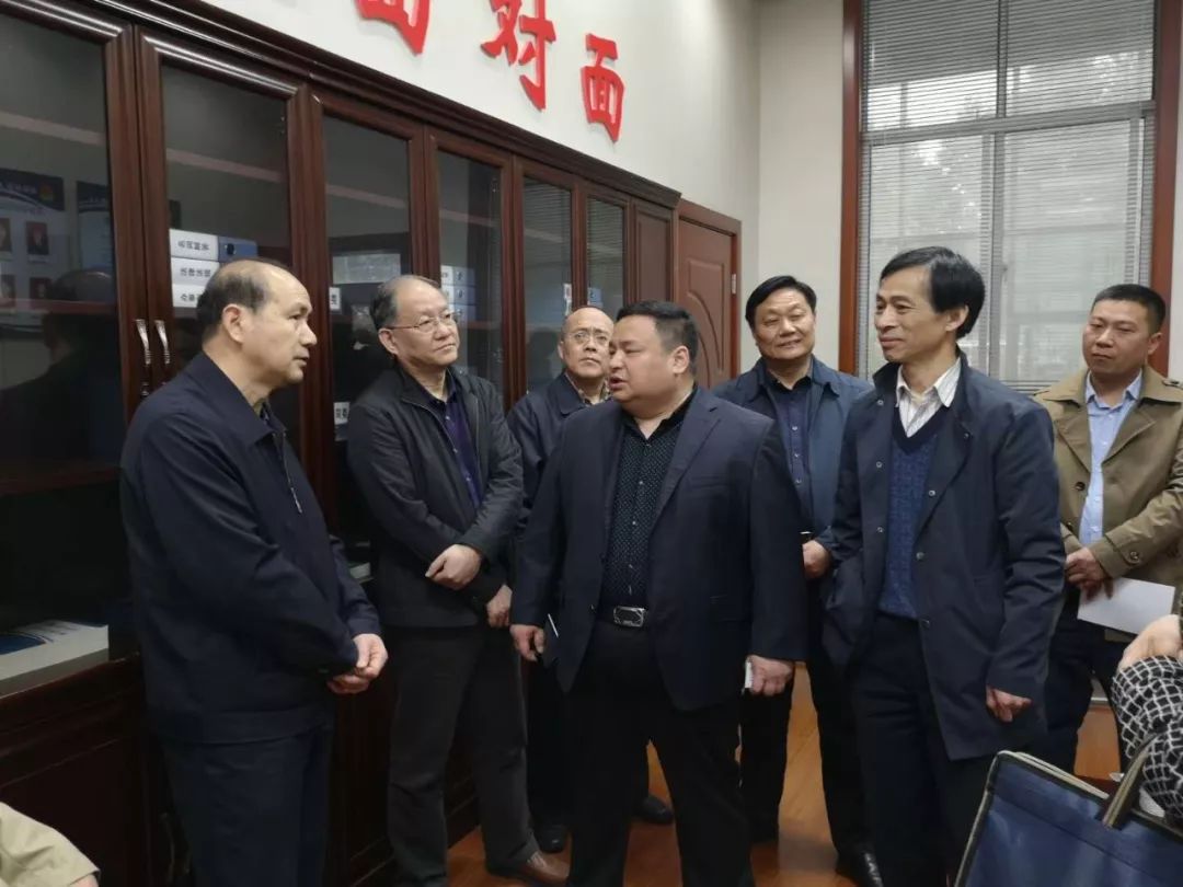 省人大常**会党组副**、副主任王建鸣率领领导班子及省直机关负责人莅临程力集团指导工作