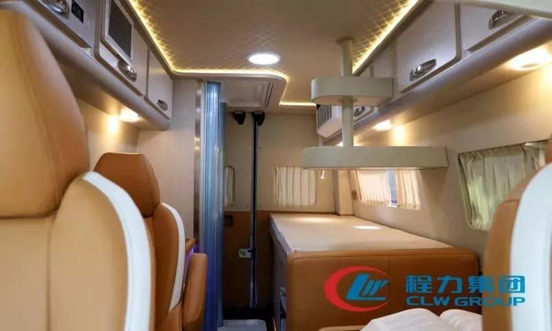 程力房车----大通V80长轴高顶旅居版，精工打造网红爆款商务旅居房车