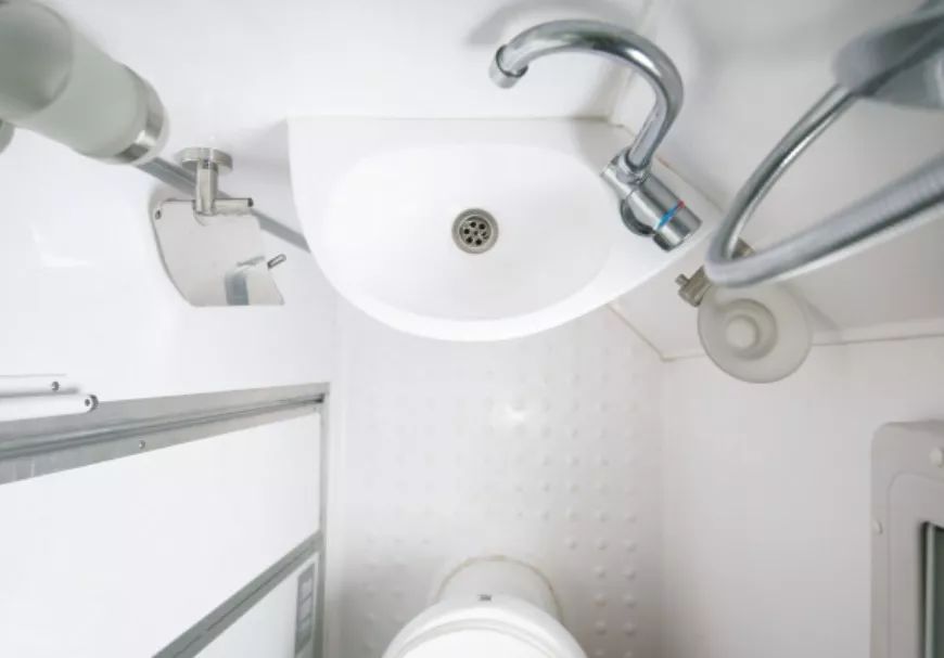 程力房车----大通V80长轴高顶旅居版，精工打造网红爆款商务旅居房车