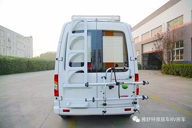 程力房车----大通V80长轴高顶旅居版，精工打造网红爆款商务旅居房车