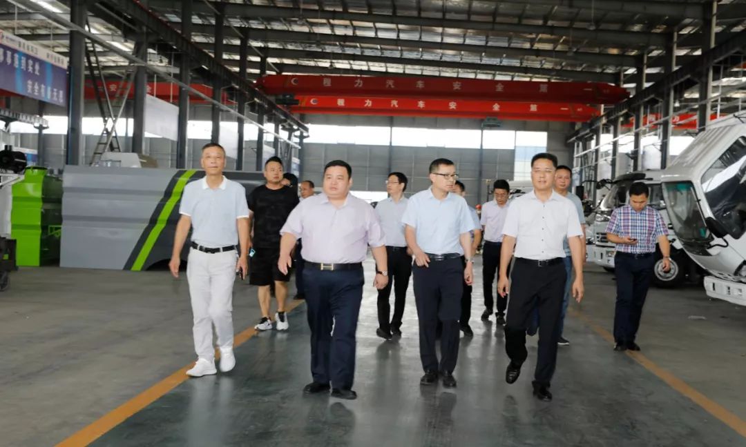 以国六切换为 略抓手，程力继续专用车市场----国内两大商用车主机供应商联袂助推程力汽车可靠国六专汽制造行业