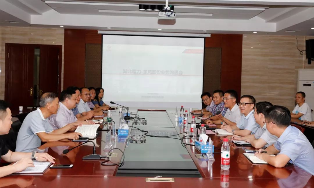 以国六切换为 略抓手，程力继续专用车市场----国内两大商用车主机供应商联袂助推程力汽车可靠国六专汽制造行业