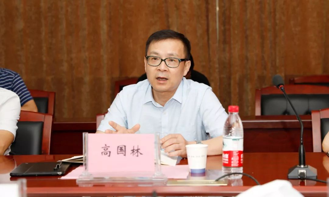 以国六切换为 略抓手，程力继续专用车市场----国内两大商用车主机供应商联袂助推程力汽车可靠国六专汽制造行业