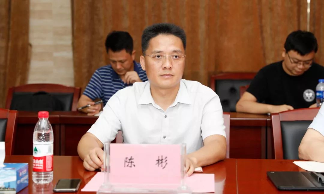 以国六切换为 略抓手，程力继续专用车市场----国内两大商用车主机供应商联袂助推程力汽车可靠国六专汽制造行业