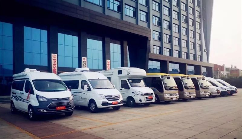 认真贯彻高层干部会议，决 80天坚定不移的完成今年程力专汽60亿工业产值的既定目标