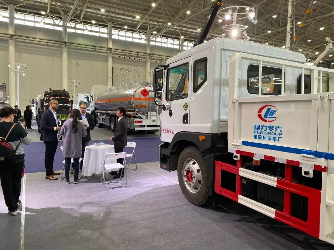 程力汽车集团科技创新产品亮相武汉商用车展览会受追捧